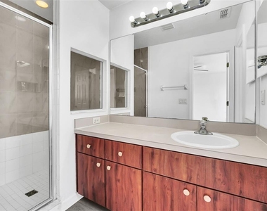 1160 S Beach Circle - Photo Thumbnail 14