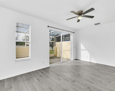 1160 S Beach Circle - Photo Thumbnail 10