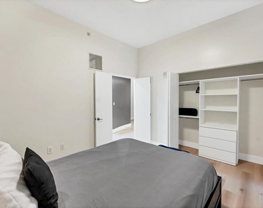 525 E Jackson Street - Photo Thumbnail 31