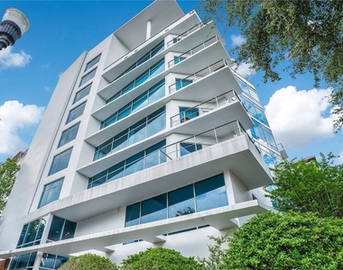 525 E Jackson Street - Photo Thumbnail 2