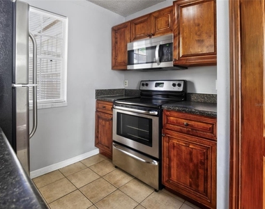 682 Youngstown Parkway - Photo Thumbnail 12