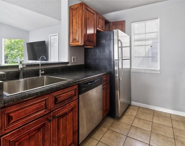 682 Youngstown Parkway - Photo Thumbnail 10