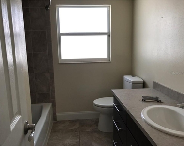 1019 Mockingbird Circle - Photo Thumbnail 6
