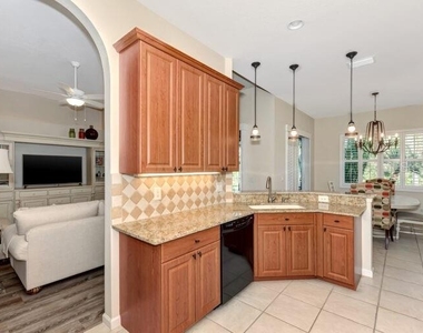 13099 Preserve Court - Photo Thumbnail 12