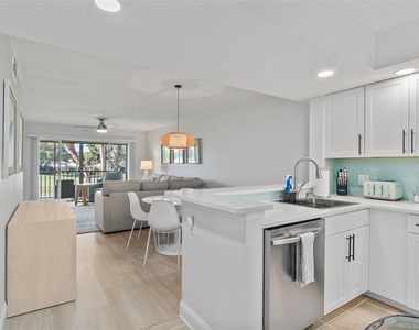 433 Cerromar Lane - Photo Thumbnail 3
