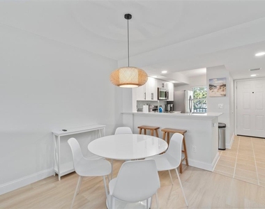 433 Cerromar Lane - Photo Thumbnail 19