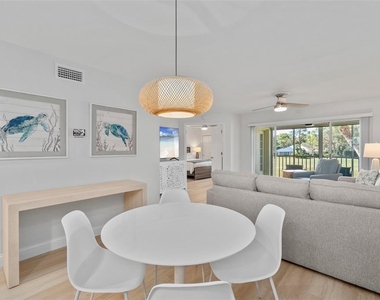 433 Cerromar Lane - Photo Thumbnail 17
