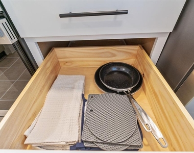433 Cerromar Lane - Photo Thumbnail 14