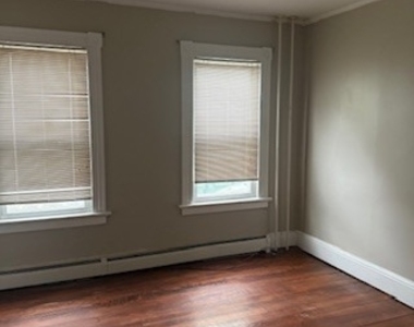 12 Harvard Street - Photo Thumbnail 3