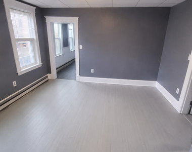 155 Congress Avenue - Photo Thumbnail 3