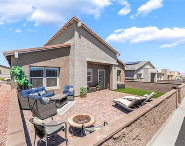 292 Whitney Crest Street - Photo Thumbnail 2