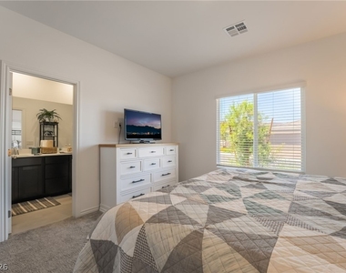 292 Whitney Crest Street - Photo Thumbnail 23