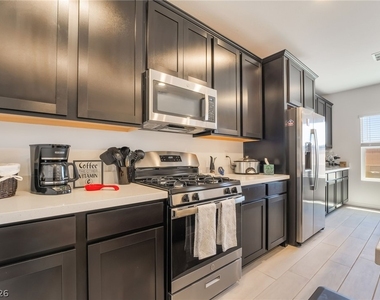 292 Whitney Crest Street - Photo Thumbnail 16