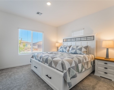 292 Whitney Crest Street - Photo Thumbnail 21