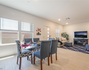 292 Whitney Crest Street - Photo Thumbnail 13