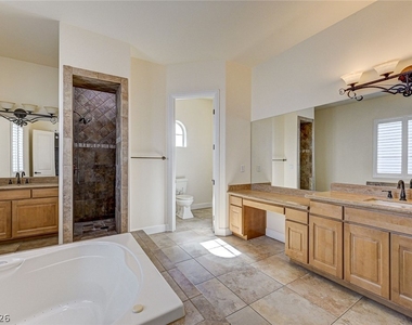 8490 Via De Bellasidra Court - Photo Thumbnail 46