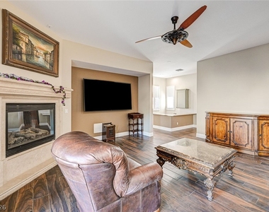 8490 Via De Bellasidra Court - Photo Thumbnail 29