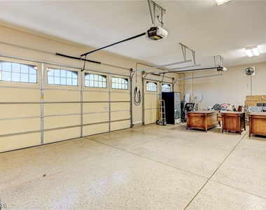 8490 Via De Bellasidra Court - Photo Thumbnail 37