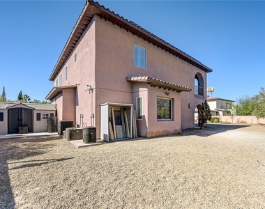 8490 Via De Bellasidra Court - Photo Thumbnail 76