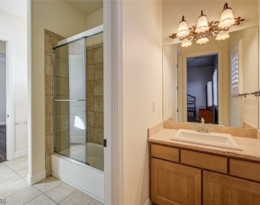 8490 Via De Bellasidra Court - Photo Thumbnail 62