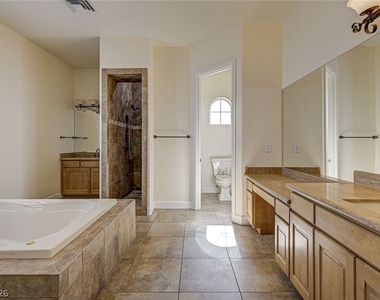 8490 Via De Bellasidra Court - Photo Thumbnail 44