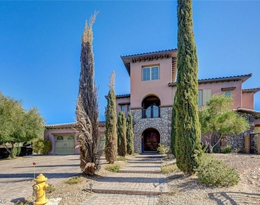 8490 Via De Bellasidra Court - Photo Thumbnail 3