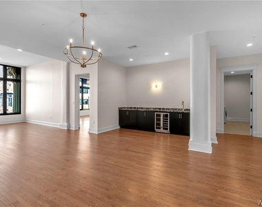 674 Main Street - Photo Thumbnail 16