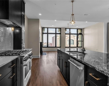 674 Main Street - Photo Thumbnail 15