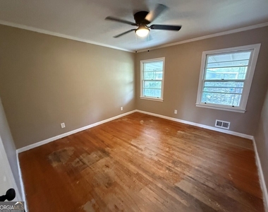 412 Roberson Street - Photo Thumbnail 27
