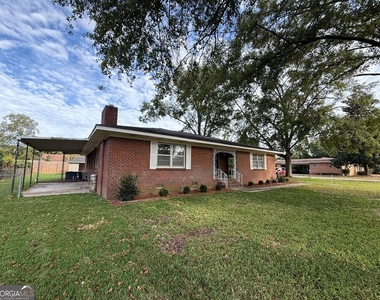 412 Roberson Street - Photo Thumbnail 17