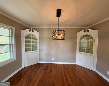 412 Roberson Street - Photo Thumbnail 23