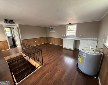 412 Roberson Street - Photo Thumbnail 49