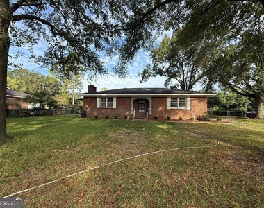 412 Roberson Street - Photo Thumbnail 16