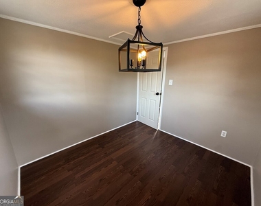 412 Roberson Street - Photo Thumbnail 51
