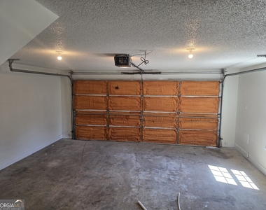 434 Roberts Way - Photo Thumbnail 30
