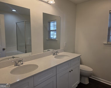 434 Roberts Way - Photo Thumbnail 20
