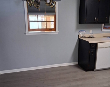 14 Brannan Street - Photo Thumbnail 3