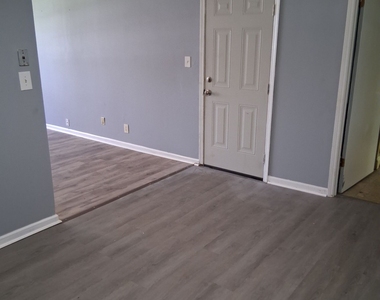 14 Brannan Street - Photo Thumbnail 5