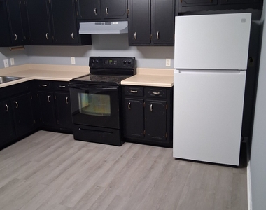 14 Brannan Street - Photo Thumbnail 1