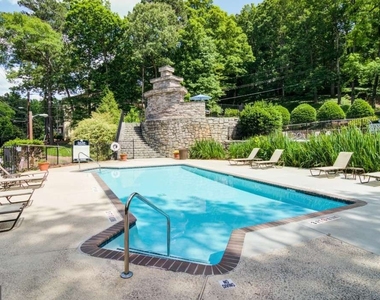 2383 Akers Mill Road - Photo Thumbnail 10