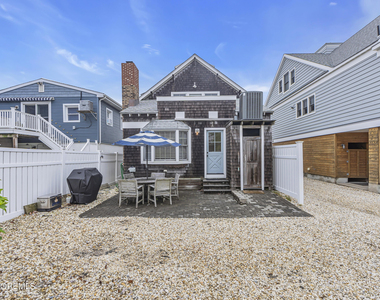 196 3rd Avenue - Photo Thumbnail 26