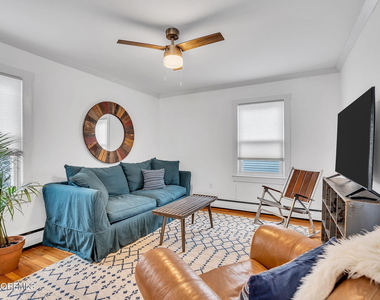 1227 Bay Avenue - Photo Thumbnail 11