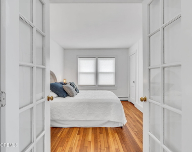 1227 Bay Avenue - Photo Thumbnail 15