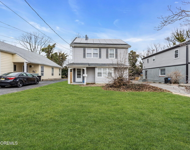 1227 Bay Avenue - Photo Thumbnail 24
