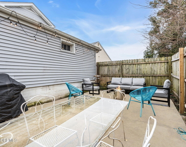 1227 Bay Avenue - Photo Thumbnail 27