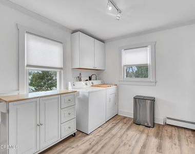 1227 Bay Avenue - Photo Thumbnail 5