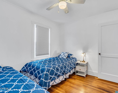1227 Bay Avenue - Photo Thumbnail 17