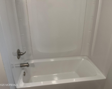 12a Diamond Drive - Photo Thumbnail 5