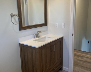 12a Diamond Drive - Photo Thumbnail 8