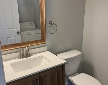 12a Diamond Drive - Photo Thumbnail 11